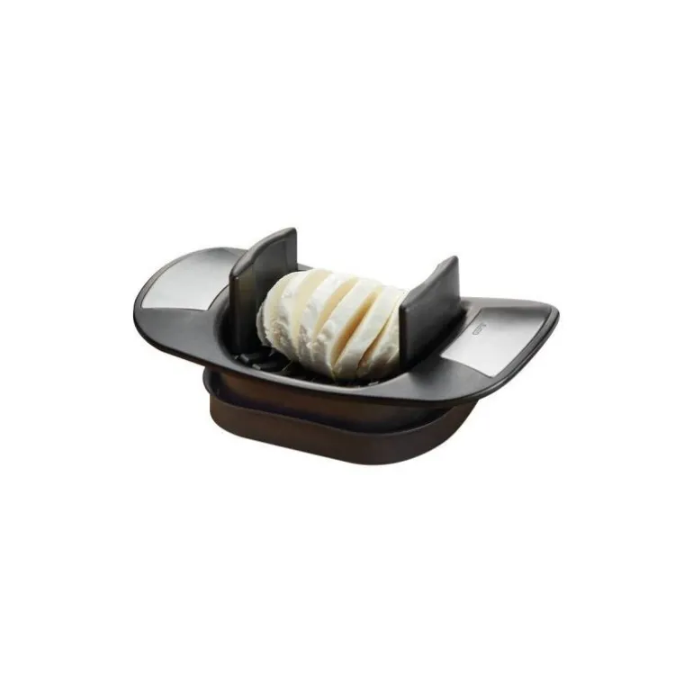 Coupe tomate et coupe mozzarella Caprese