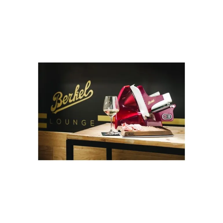 Trancheur électrique Home Line 250 rouge avec extracteur